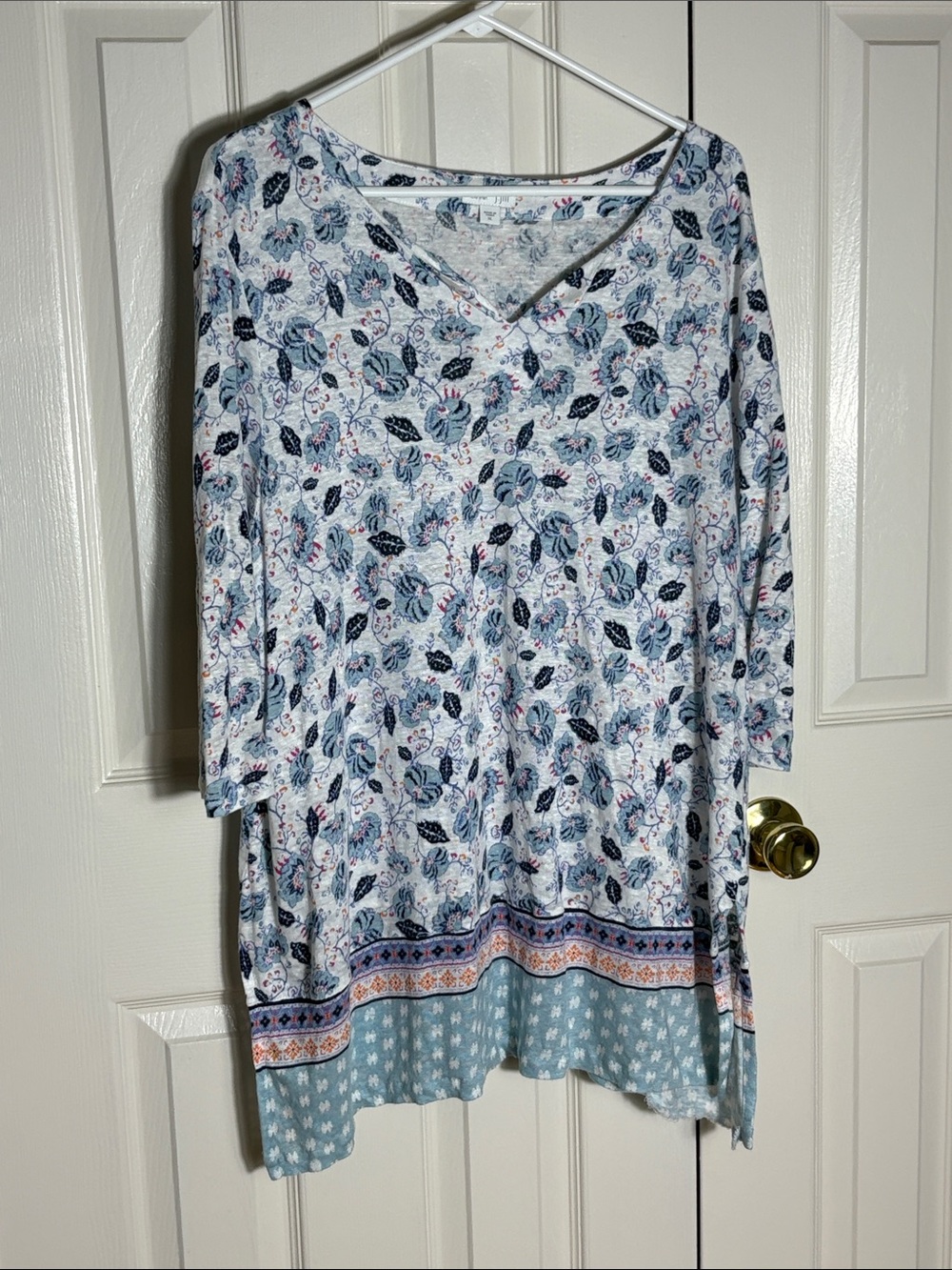 J. Jill Love Linen Blue Floral V-Neck Tunic with Border Print